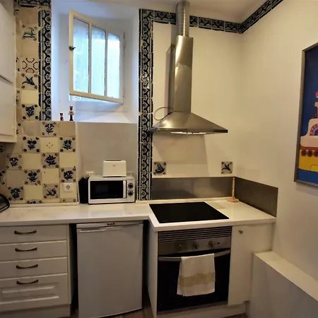 Apartamento T2 Sao Bento Ao Bairro Alto, 公寓 *